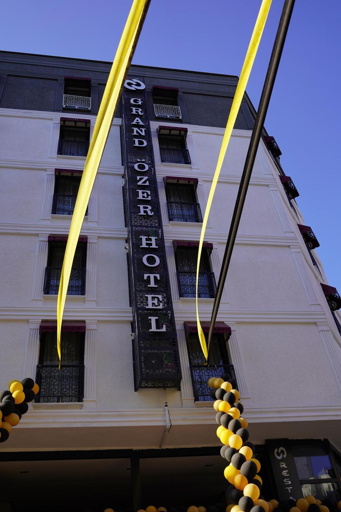 Grand Oezer Hotel Estambul Exterior foto